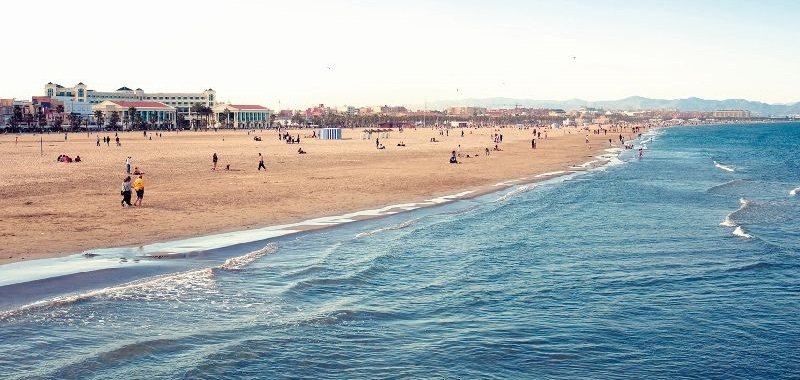 Najładniejsze plaże w Walencji - Playa de la Malvarrosa