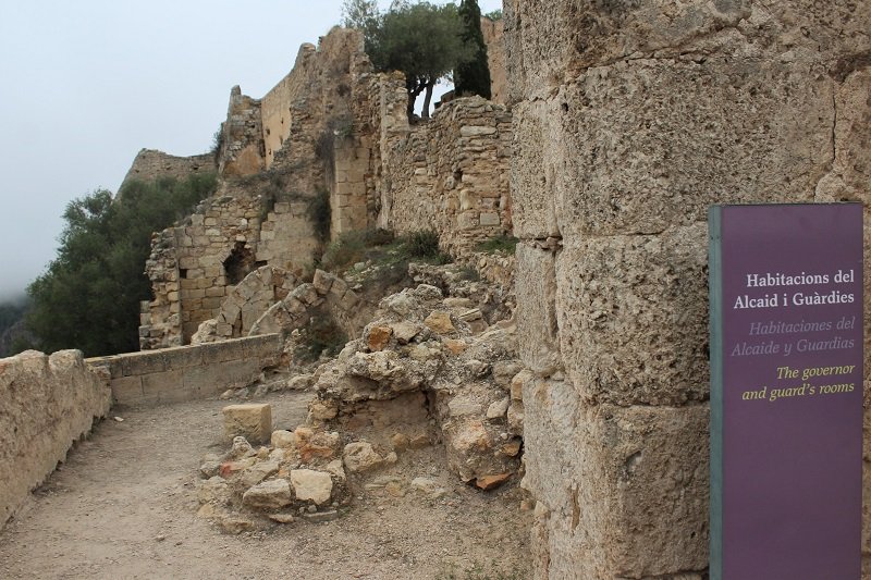 Castillo de Jativa -  zamek niedaleko Walencji