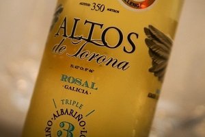 Wino hiszpańskie Altos de Torona Rosal 2013 - DO Rias Baixas