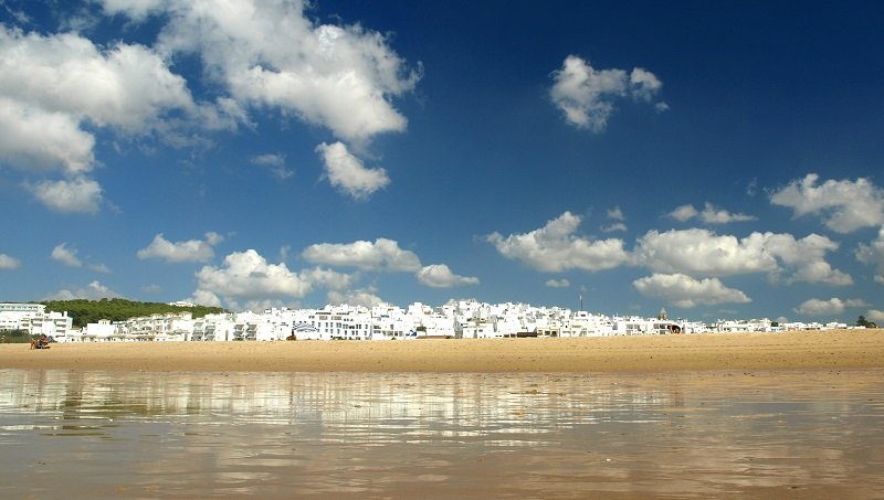 Plaża w Conil de la Frontera (Costa de la Luz, Hiszpania)