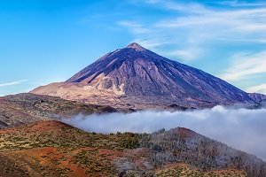 Szczyt wulkanu Teide na Teneryfie (Hiszpania)