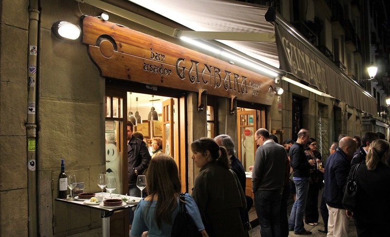 San Sebastián - bary z najsmaczniejszymi pintxos